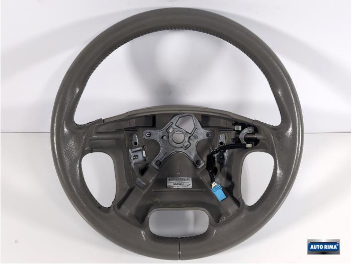 Volant d'un Volvo V70, -, 3 mois de garantie, -, -