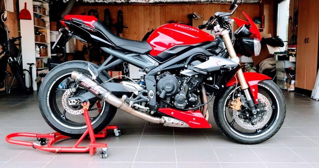 Triumph Street Triple 675 ABS volledig als nieuw!, Motoren, 675 cc, Occasion, Motorrijbewijs A, 3 cilinders