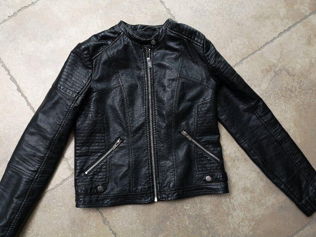Mooie zwarte lederlook jas mt 38 (zie foto's), Kleding | Dames, Maat 38/40 (M), Ophalen of Verzenden, Zo goed als nieuw, Zara