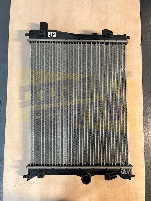 Opel Kadett (1979-1984) radiator Origineel! OLA2052 Oldtimer, Neuf, -, Opel, -