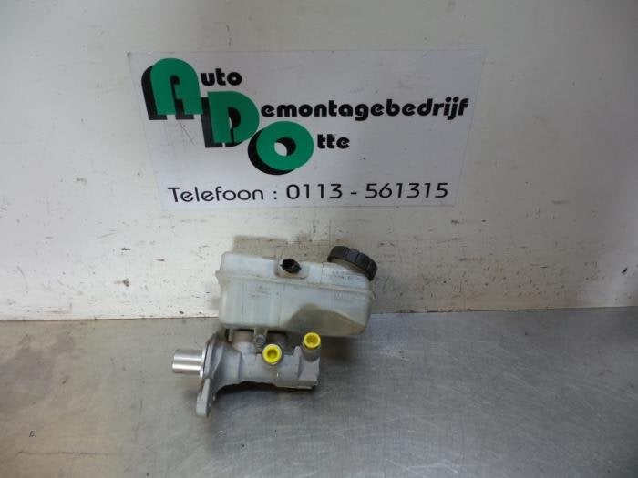 Hoofdremcilinder van een Renault Clio (Clio 4 12-), Gebruikt, -, Renault, -