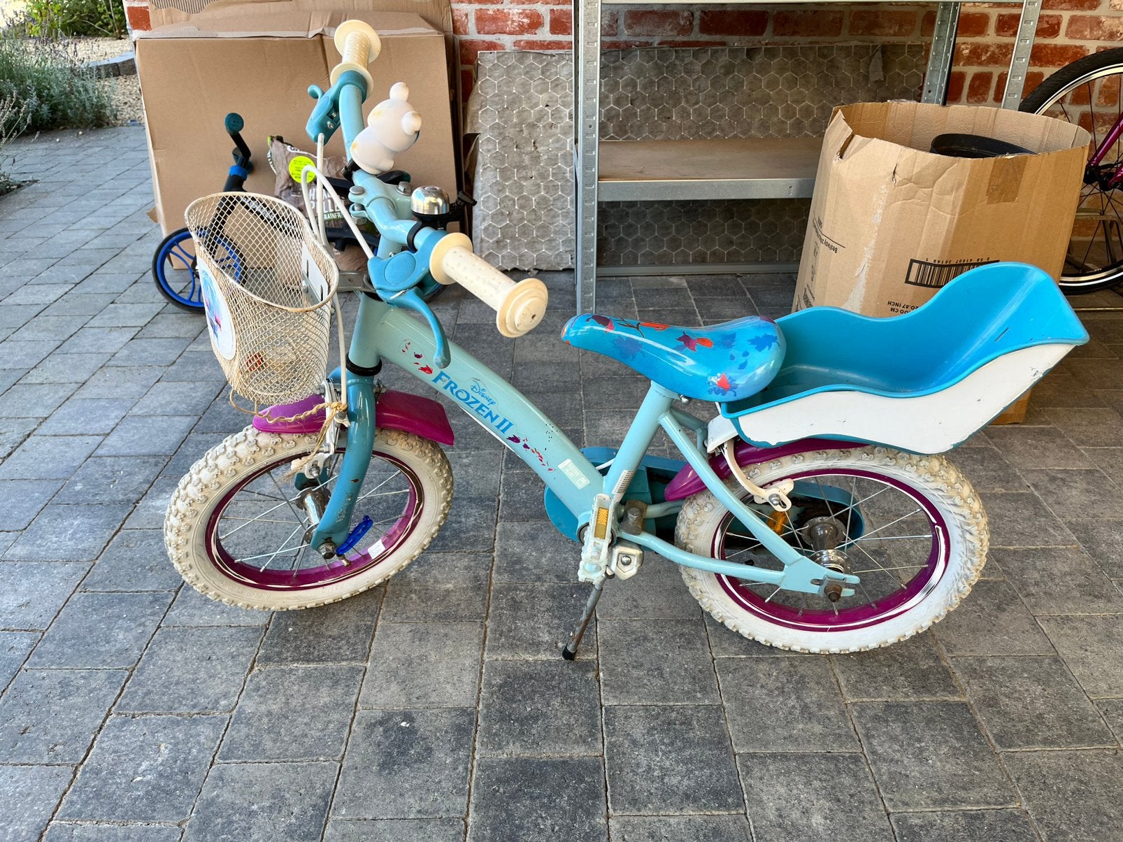 Kinderfiets 14 inch frozen., Ophalen, Zo goed als nieuw, Zijwieltjes
