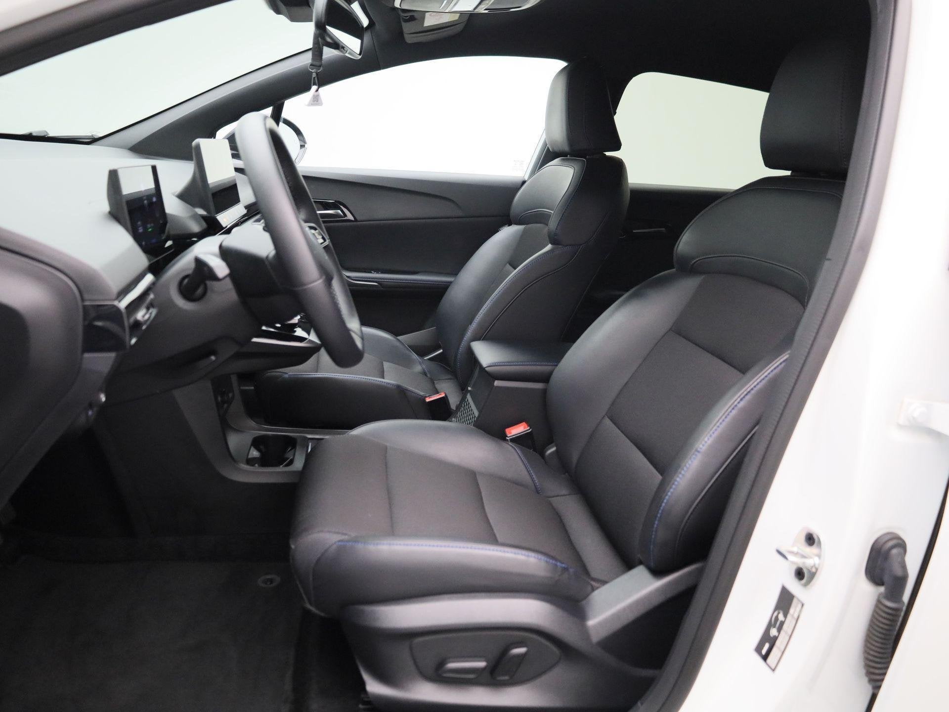 MG MG4 64 kWh Luxury (automatique), Autos, MG, Achat, 5 portes, 5 places, Automatique