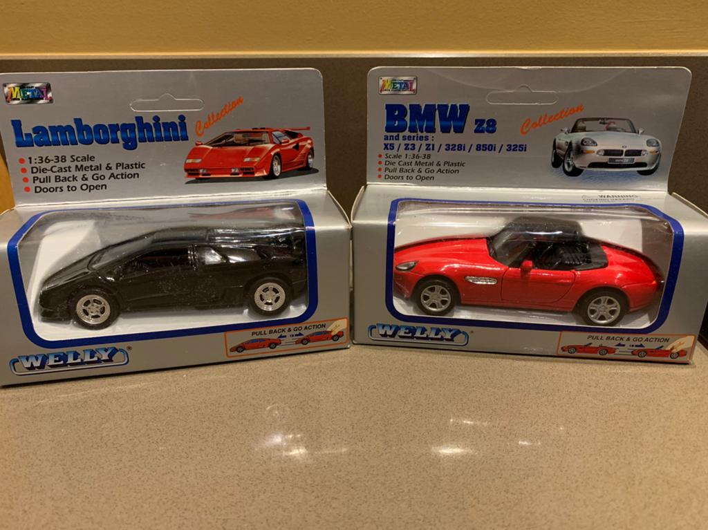 Lamborghini + bmw z8 van welly met pull back 1/36-38, Ophalen of Verzenden, Zo goed als nieuw