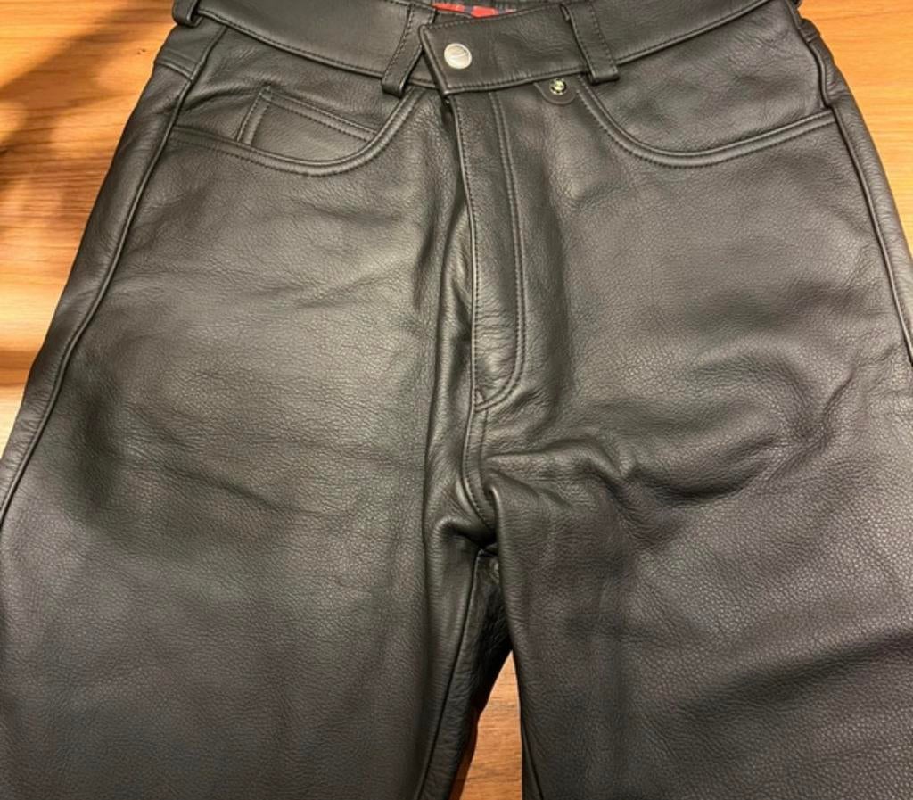 BMW lederen motorbroek, Kleding | Heren, Broeken en Pantalons, Ophalen of Verzenden, Zo goed als nieuw, Maat 52/54 (L), Zwart