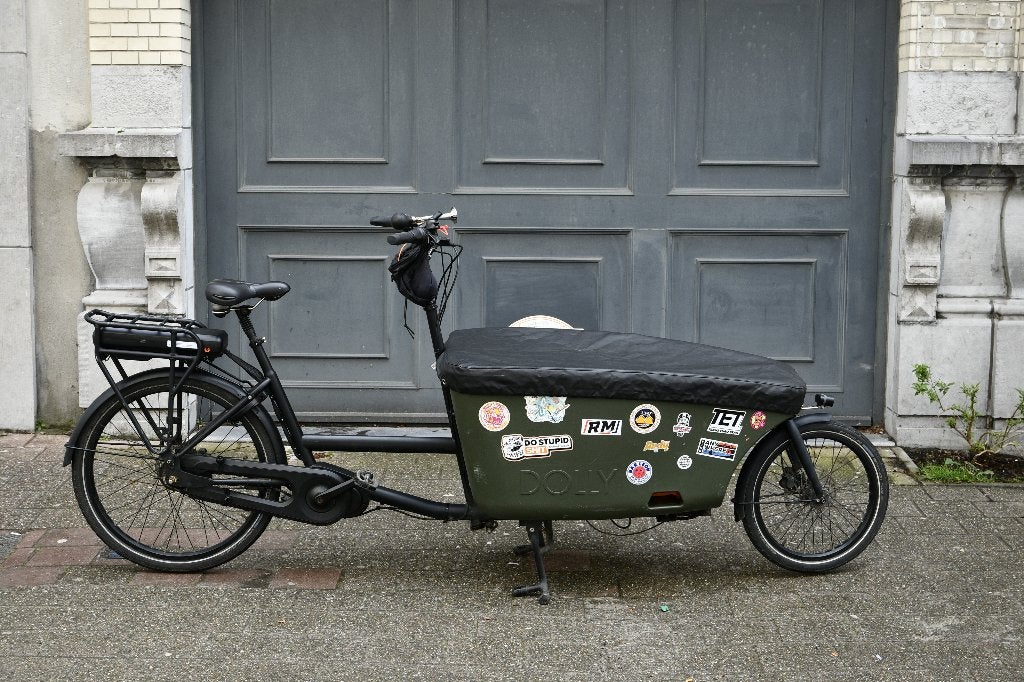 Dolly bakfiets met regenhuif, Gebruikt, 2 kinderen, Elektrisch, Schijfrem