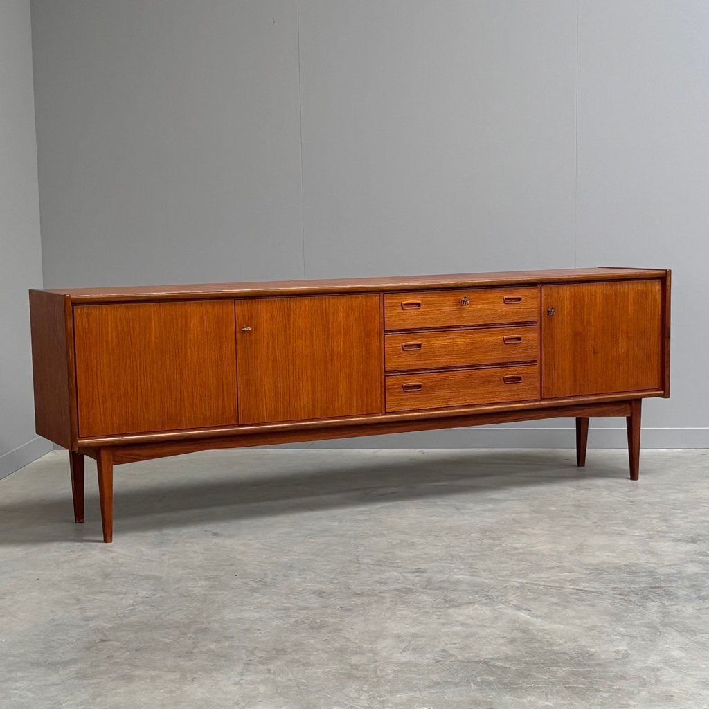 Grand buffet en teck, design danois, années 1950, 1960, 1970, 200 cm ou plus, Enlèvement, Utilisé, 25 à 50 cm