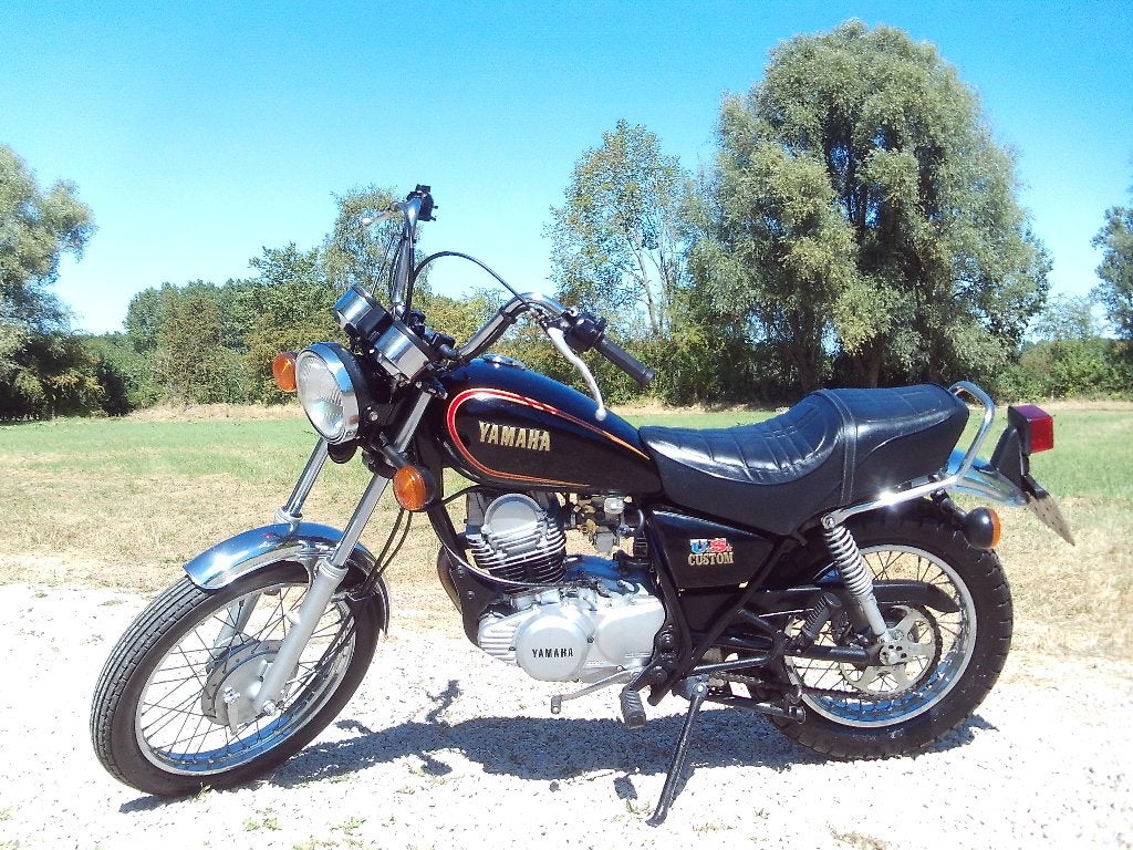 YAMAHA SR 250 "US CUSTOM" Classic Item Weinig KM !! Oldtimer, Motoren, 250 cc, Chopper, Bedrijf, 11 kW of minder