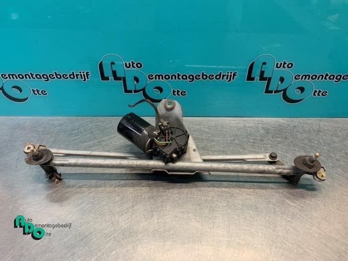 Ruitenwismotor + Mechaniek van een Volkswagen Golf (Golf 91-, Gebruikt, -, Volkswagen, -