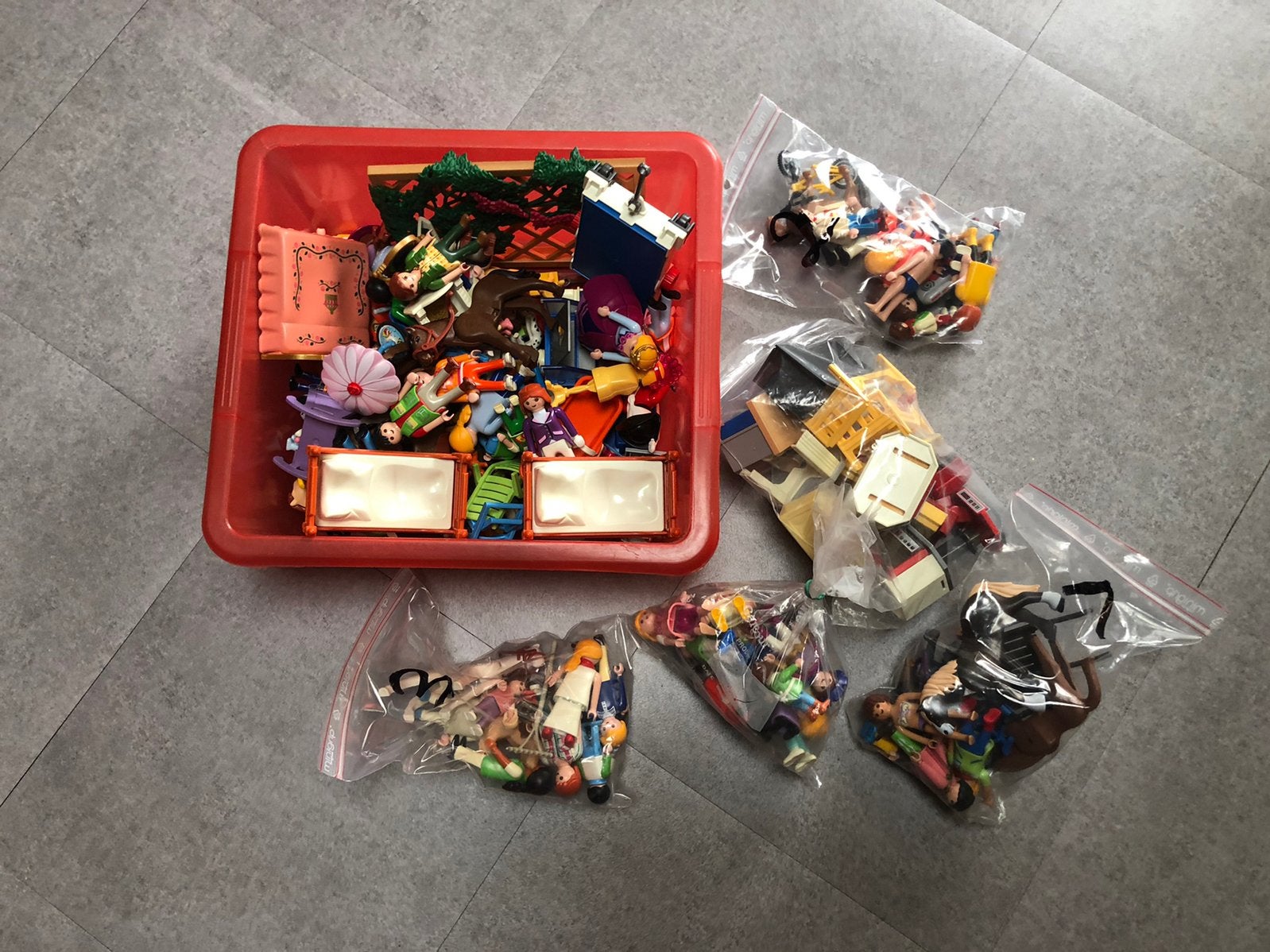 PLAYMOBIL, Ophalen