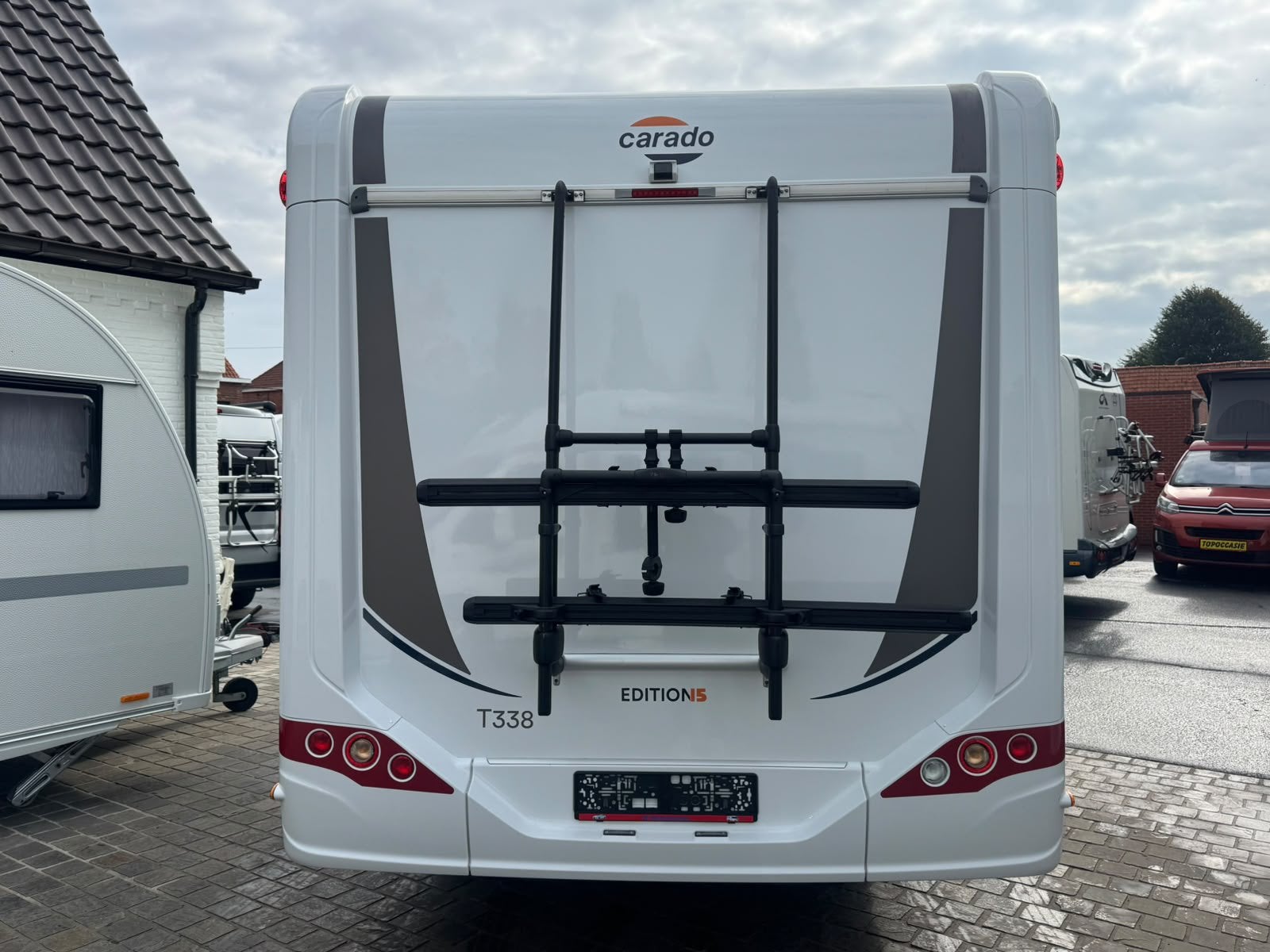 Fiat Ducato Capron Carado T338, Fiat, 6 tot 7 meter, Bedrijf, Half-integraal
