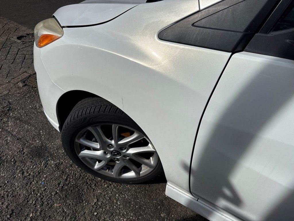 SPATBORD LINKS VOOR Mazda 2 (DE) (|CG3652211|), Auto-onderdelen, Hitdorfer Straße 73
51371  Leverkusen, DE, Gebruikt, Voor, Spatbord