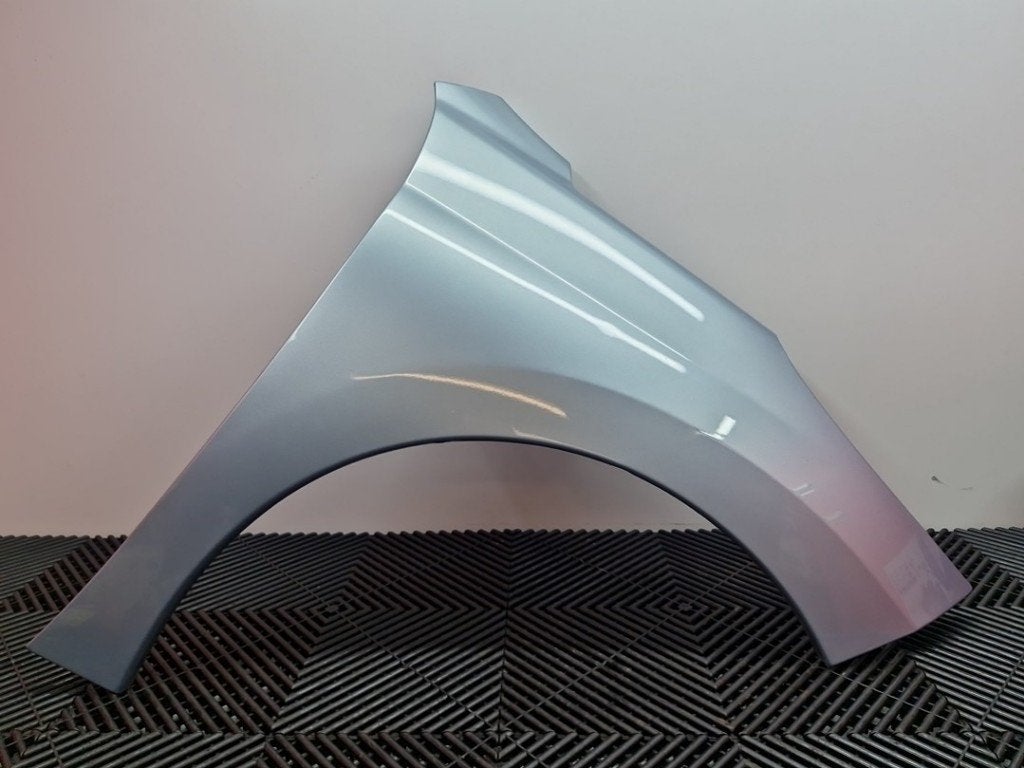 AILE AVANT DROITE 207 / 207+ (WA / WC / WM) (|7841V0|), Kontakt-peugeot@peugeot.com, Garde-boue, Utilisé, Droite