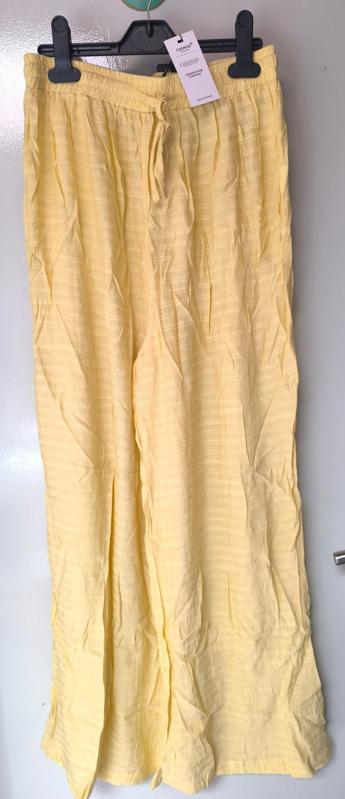 Lichte broek., Kleding | Dames, Overige Dameskleding, Celmia, Ophalen of Verzenden, Nieuw