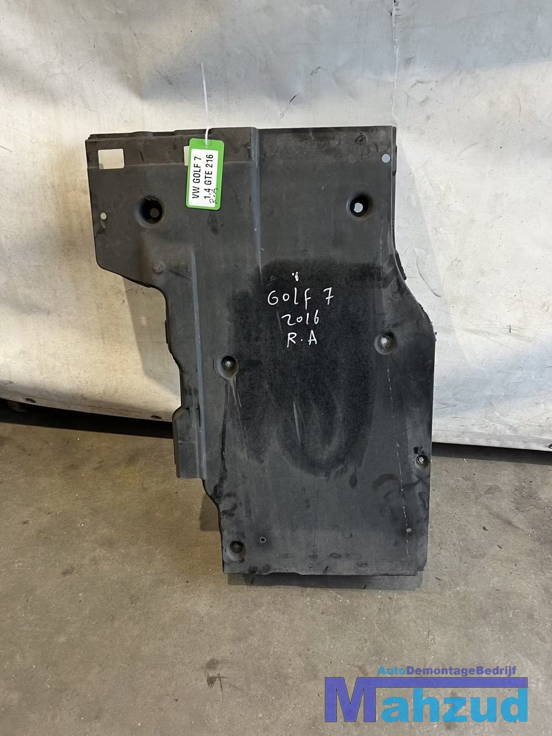 VW GOLF 7 GTE Rechts achter bodemplaat 2012-2021, Auto-onderdelen, Gebruikt, Volkswagen, Volkswagen AG, Achter