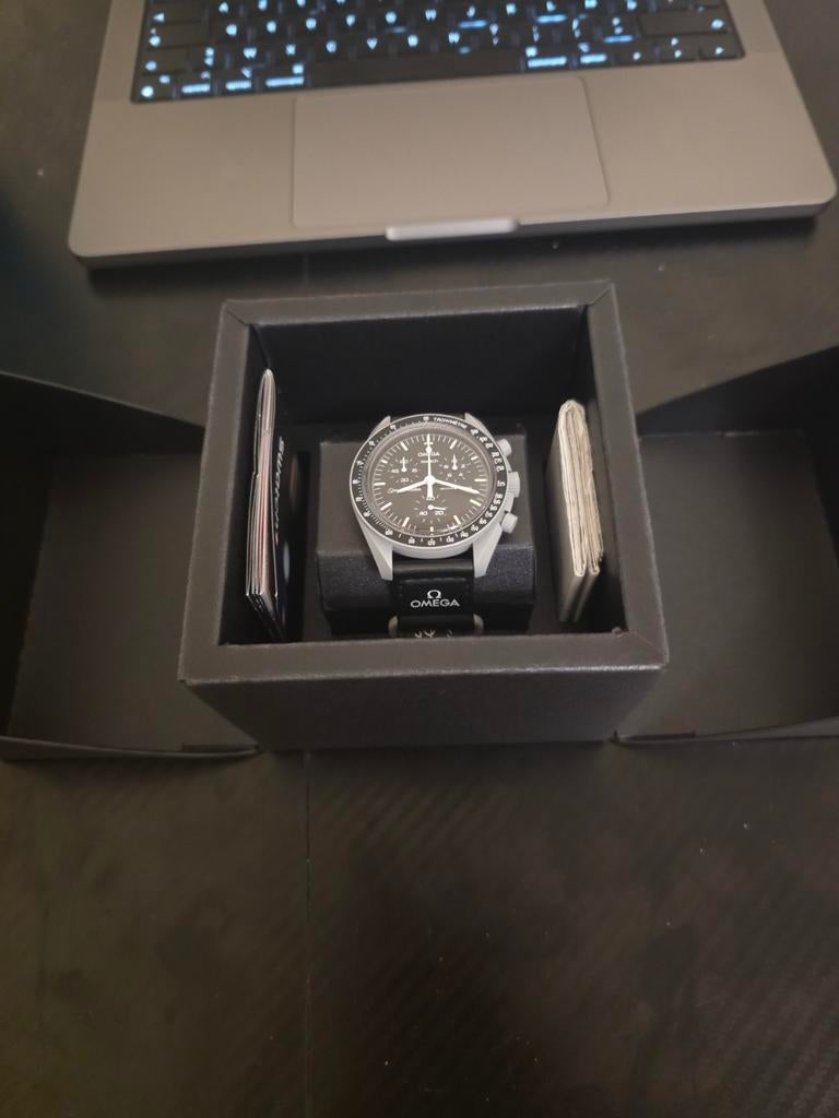 Swatch moonswatch horloge, Swatch