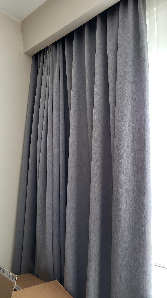 Verduisterende gordijnen te koop, Ophalen, Gebruikt, 200 cm of meer, Grijs