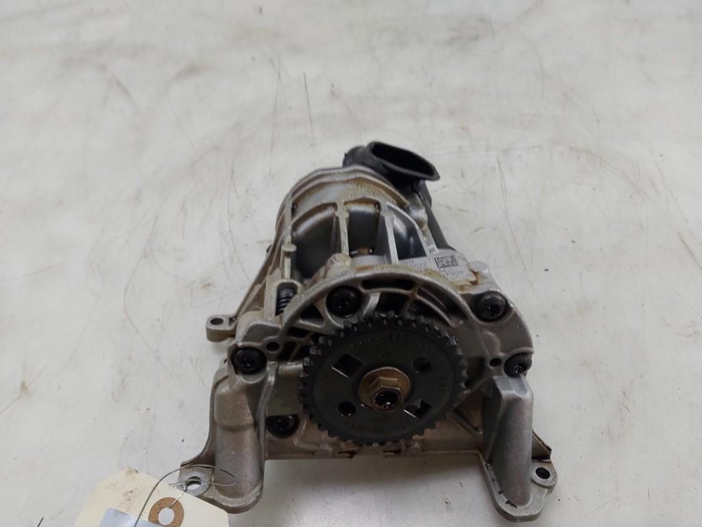 OLIEPOMP Volkswagen T-Cross (01-2018/-) (|05C145208A|), Gebruikt, Volkswagen