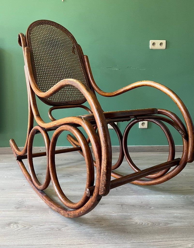 Rocking-Chair Vintage ancien bois courbé et cannage main, Enlèvement