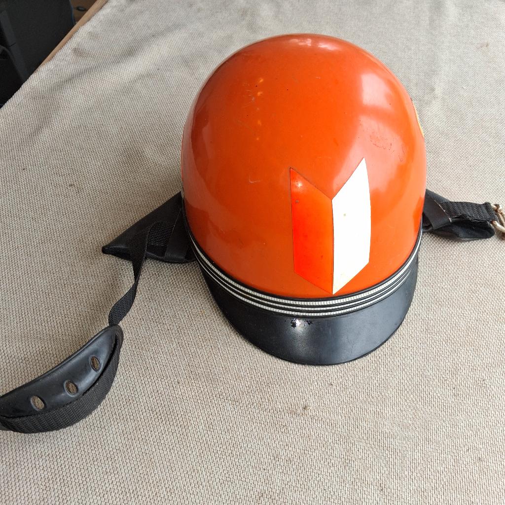zeldzame vintage oranje motorhelm, Motoren, Kleding | Motorhelmen, Ophalen of Verzenden, M