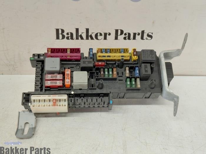 Boîte à fusibles d'un Mercedes E-Klasse, -, 3 mois de garantie, Utilisé, -