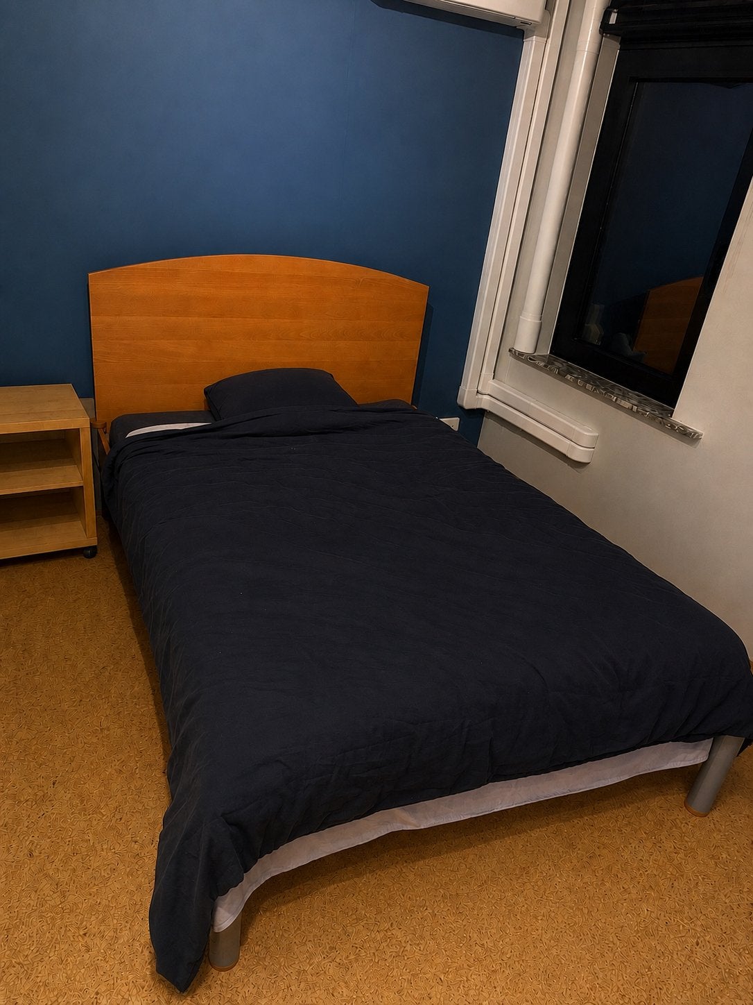 Lit double 140  200 cm avec sommier à lattes et matelas, Maison & Meubles, Chambre à coucher | Canapés-lits, Queen size, Brun