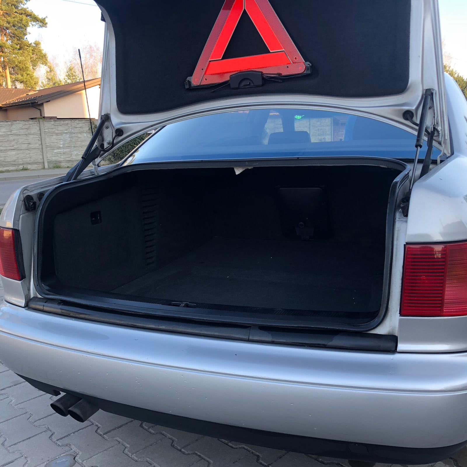 Audi A8 4.2 Quattro oldtimer, foto 4