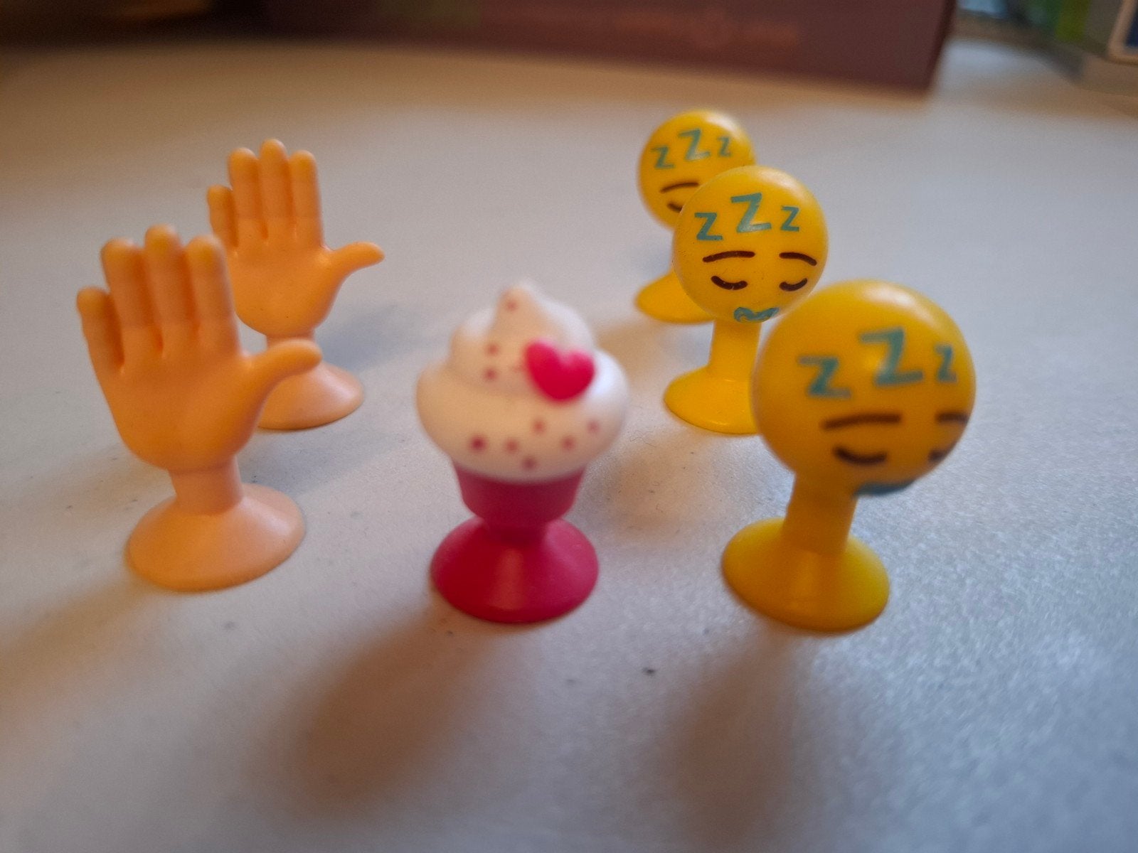 Emoji Emoji des années précédentes | Aldi, Collections, Aldi, Enlèvement ou Envoi