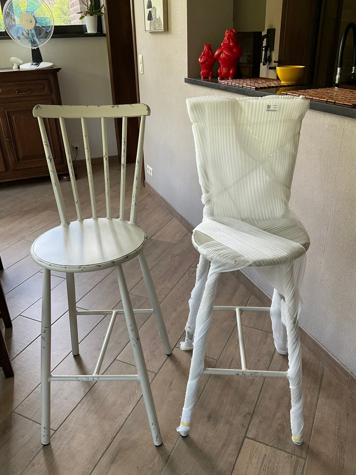 2 nieuwe barstoelen Flamant Claire (prijs voor beiden), Huis en Inrichting, Barkrukken, Nieuw, Metaal, 2 krukken, Ophalen