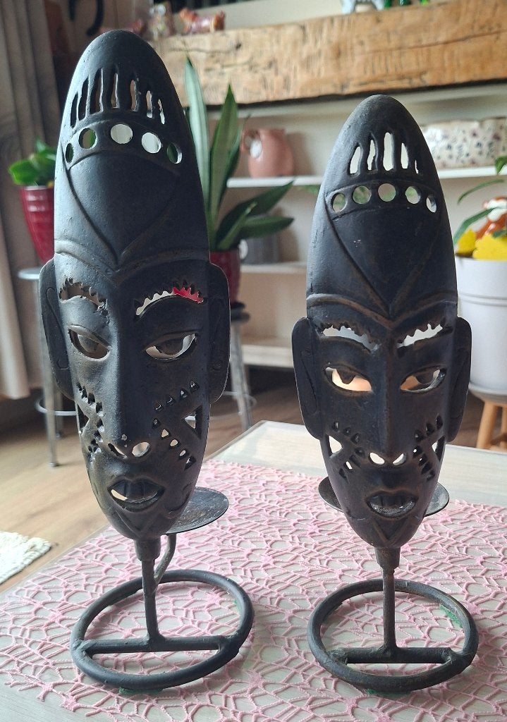 2 vintage ijzeren masker kandelaars (Afrik stijl) – Jaren 90, Ophalen, Bruin, Afrika, Masker