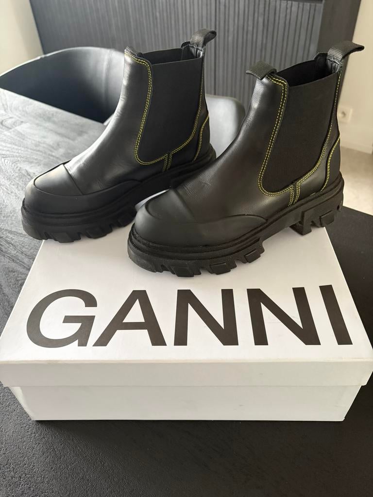 GANNI schoenen, Enlèvement ou Envoi, Comme neuf, Noir