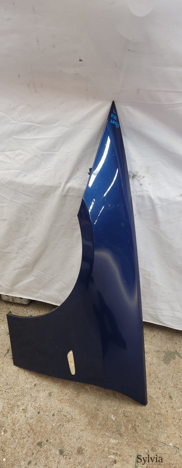 Voorscherm Spatbord linksvoor BMW 3 Serie E90 E91  413571356, Auto-onderdelen, Gebruikt, -, -, Links