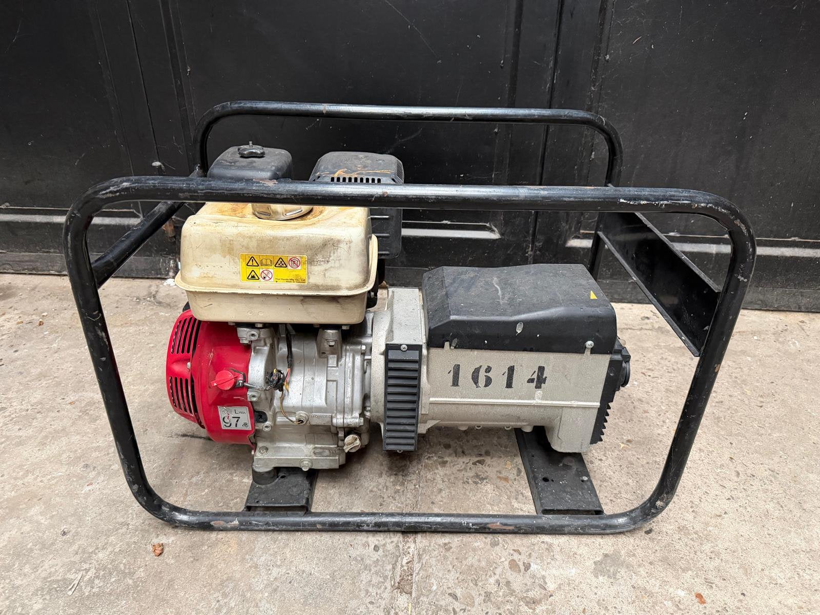 STROOMGENERATOR/ BENZINEGENERATOR EUROPOWER HONDA GX390, Ophalen, Gebruikt, Benzine
