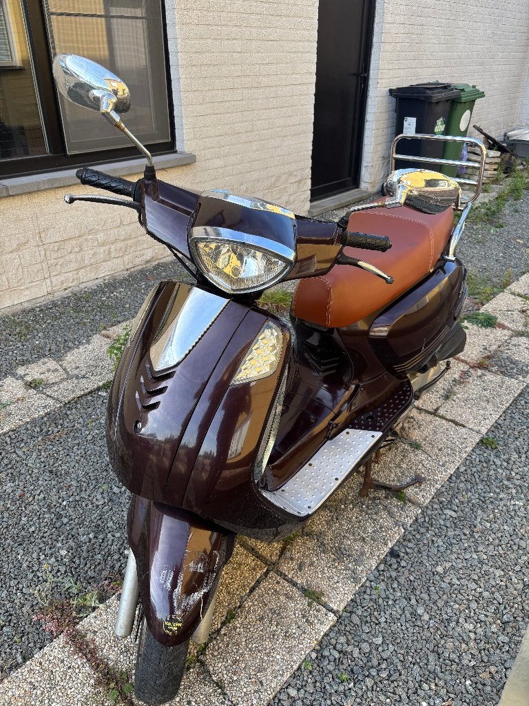 Keeway Agora klasse A scooter met rekje, Ophalen of Verzenden, Gebruikt, Zadel