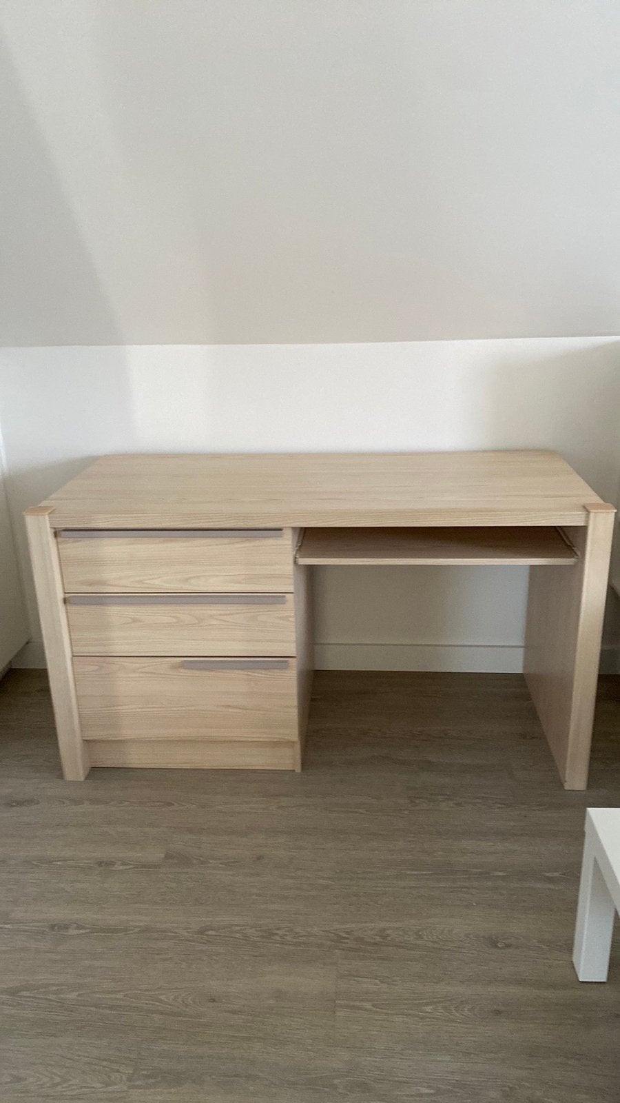 Bureau, Ophalen, Zo goed als nieuw
