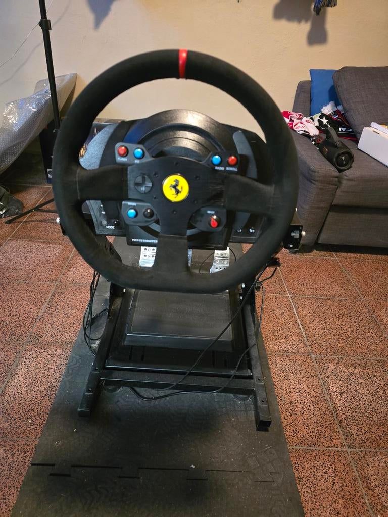Thrustmaster T300 Ferarri edition, Games en Spelcomputers, Ophalen