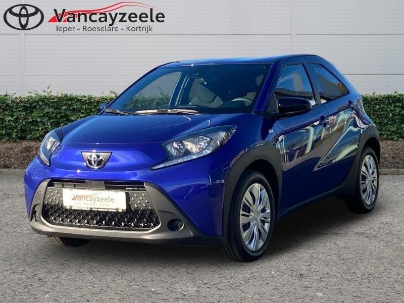 Toyota Aygo play+cam+DAB+applecarplay&androidauto, Autos, Toyota, Achat, Euro 6, Boîte manuelle, Noir