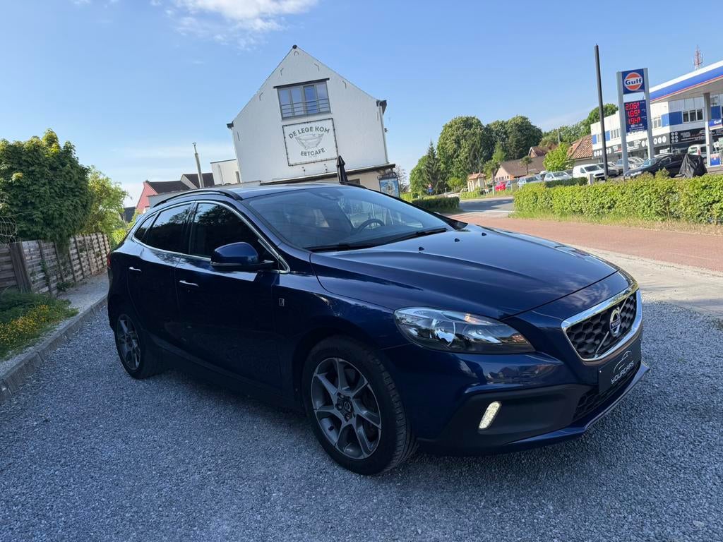 Volvo V40 Cross Country 2.0 T4 AWD Ocean Race Geartronic, Auto's, Volvo, 4 cilinders, Blauw, https://public.car-pass.be/vhr/0fa9b3da-6e8f-4ed6-b339-fcf7ec113e20