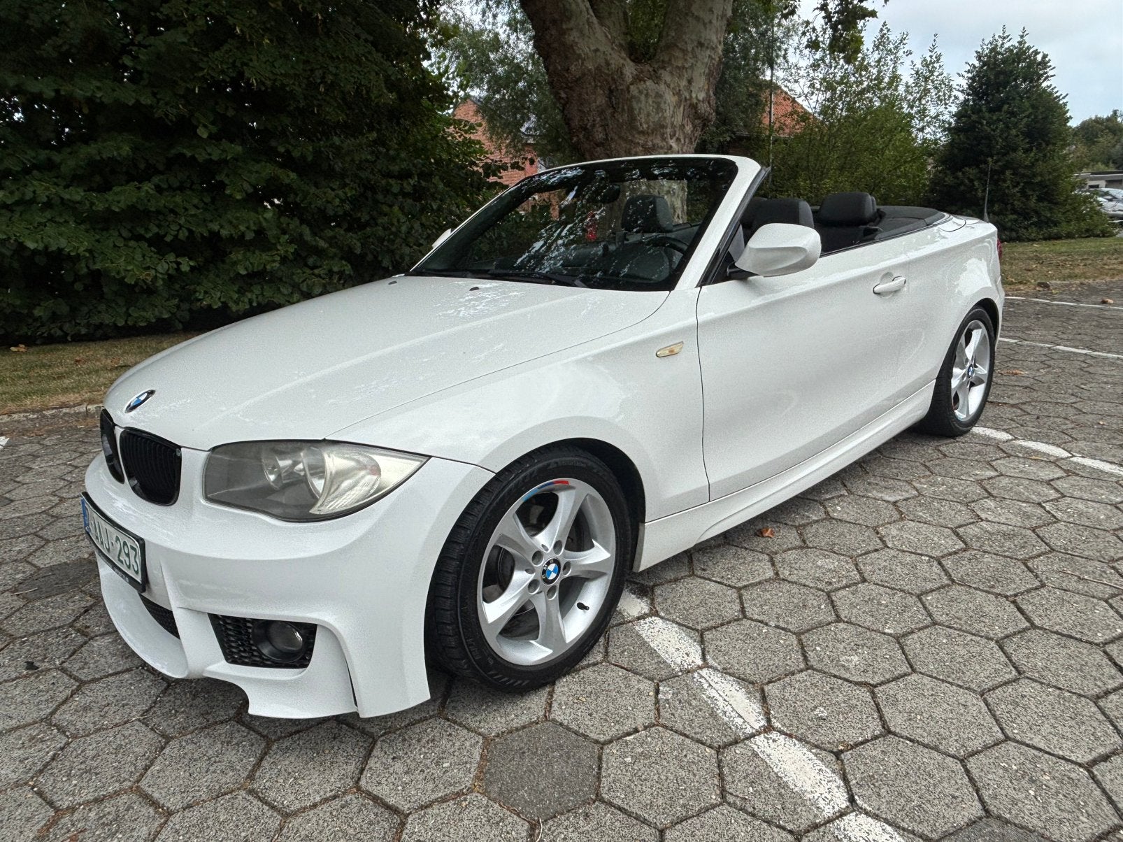Zeer mooie BMW 118i Benzine CABRIO M pakket in top staat ., Auto's, https://public.car-pass.be/vhr/42ef6772-52b0-4deb-86b8-cc766b222ebf