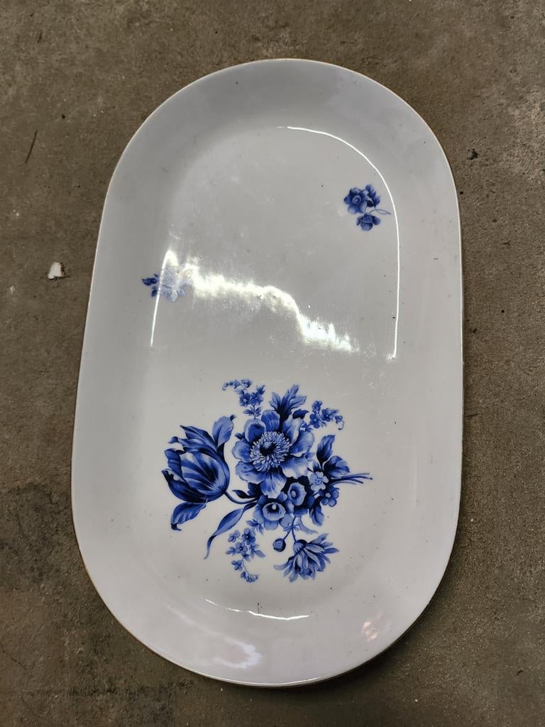 Assiettes plateaux, Enlèvement ou Envoi
