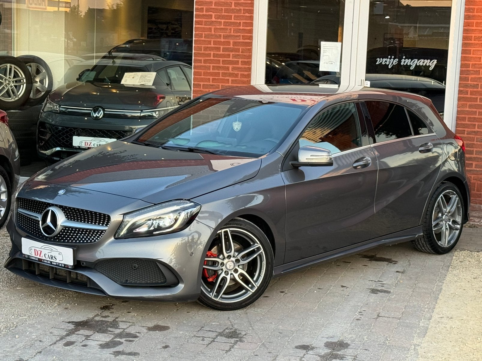 MERCEDES A 180 D PACK-AMG 109PK |NAVI | BLUETOOTH | LED |, Auto's, Voorwielaandrijving, 4 cilinders, Bedrijf, https://public.car-pass.be/vhr/2c1715ca-6e36-430d-999d-3e061200e0f4