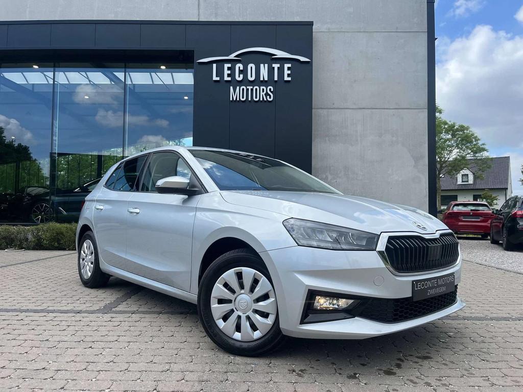 Skoda Fabia Fabia 1.0i Camera/Carplay/Cruise/PDC/...!, Auto's, 116 g/km, Gebruikt, 5 deurs, Zilver of Grijs