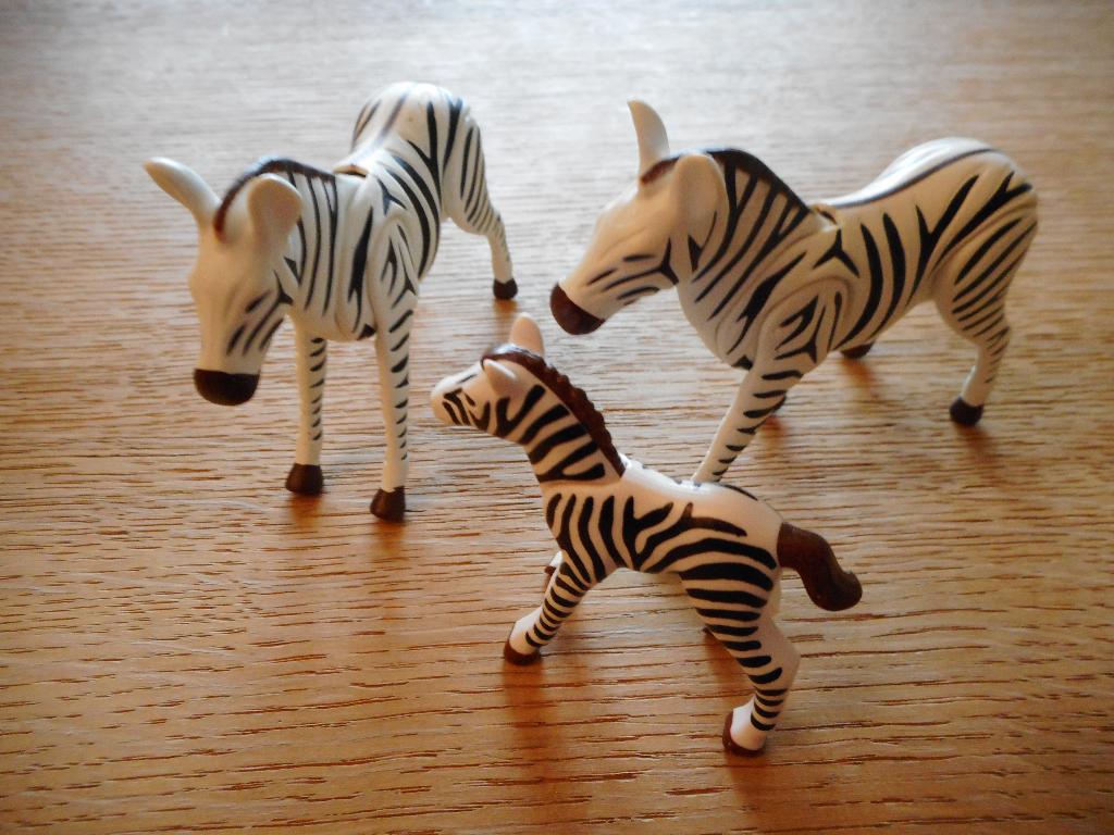 Playmobil 6641 - Zebra familie, Kinderen en Baby's, Speelgoed | Playmobil, Ophalen of Verzenden, Zo goed als nieuw, Complete set