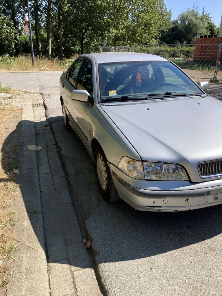 Volvo S40 1.8 Benzine Automaat Leder 181.000 km 2001, Leder, S40, 5 deurs, Particulier