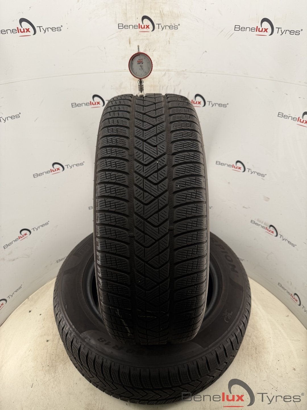 winter 235/60R18 103H Pirelli 235/60 R18 235/60/18 2356018, 18 inch, Gebruikt, -, -