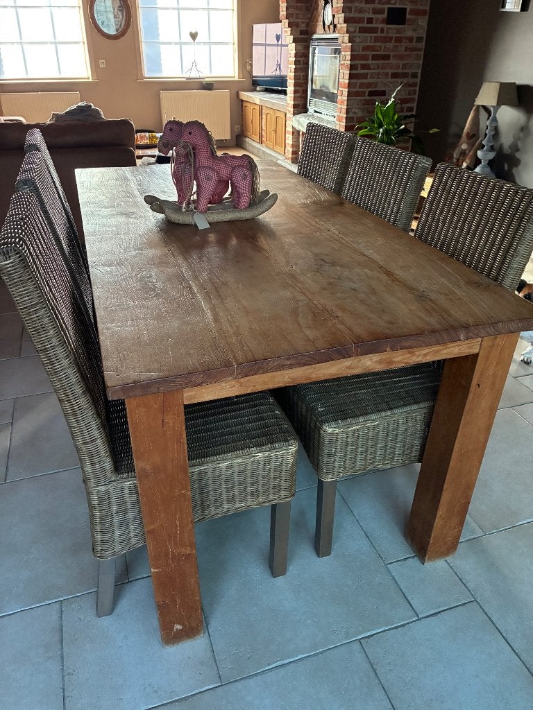 Teak tafel met stoelen, Ophalen
