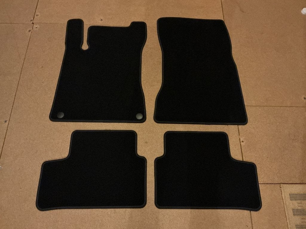 Nouveaux tapis de tir pour Mercedes CLA, Enlèvement, Neuf