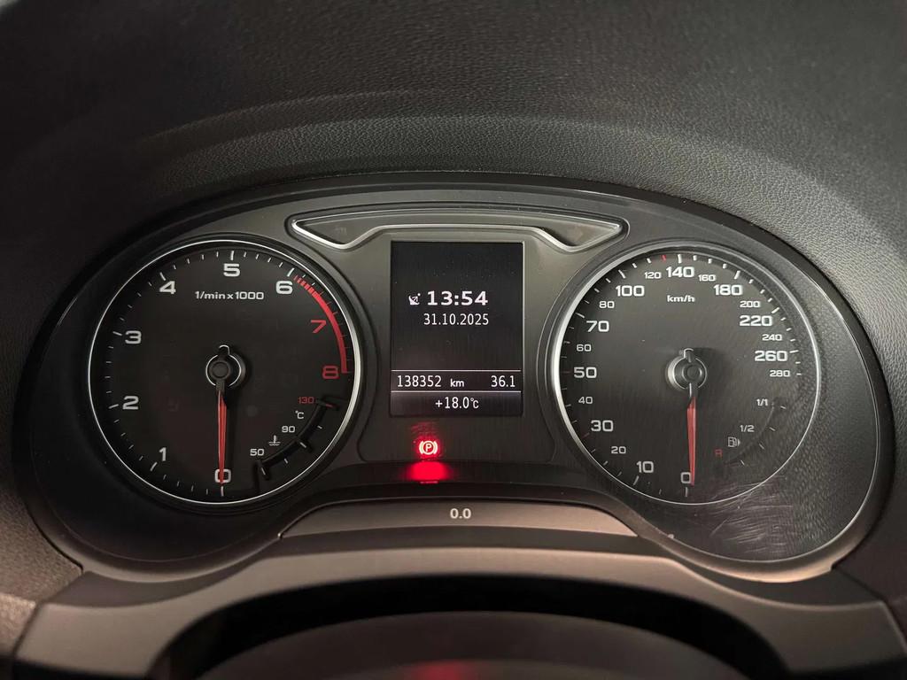 Audi A3 Sportback Audi A3 - benzine - navi - 17" velg, Autos, Audi, 1395 cm³, Euro 5, Achat, Entreprise