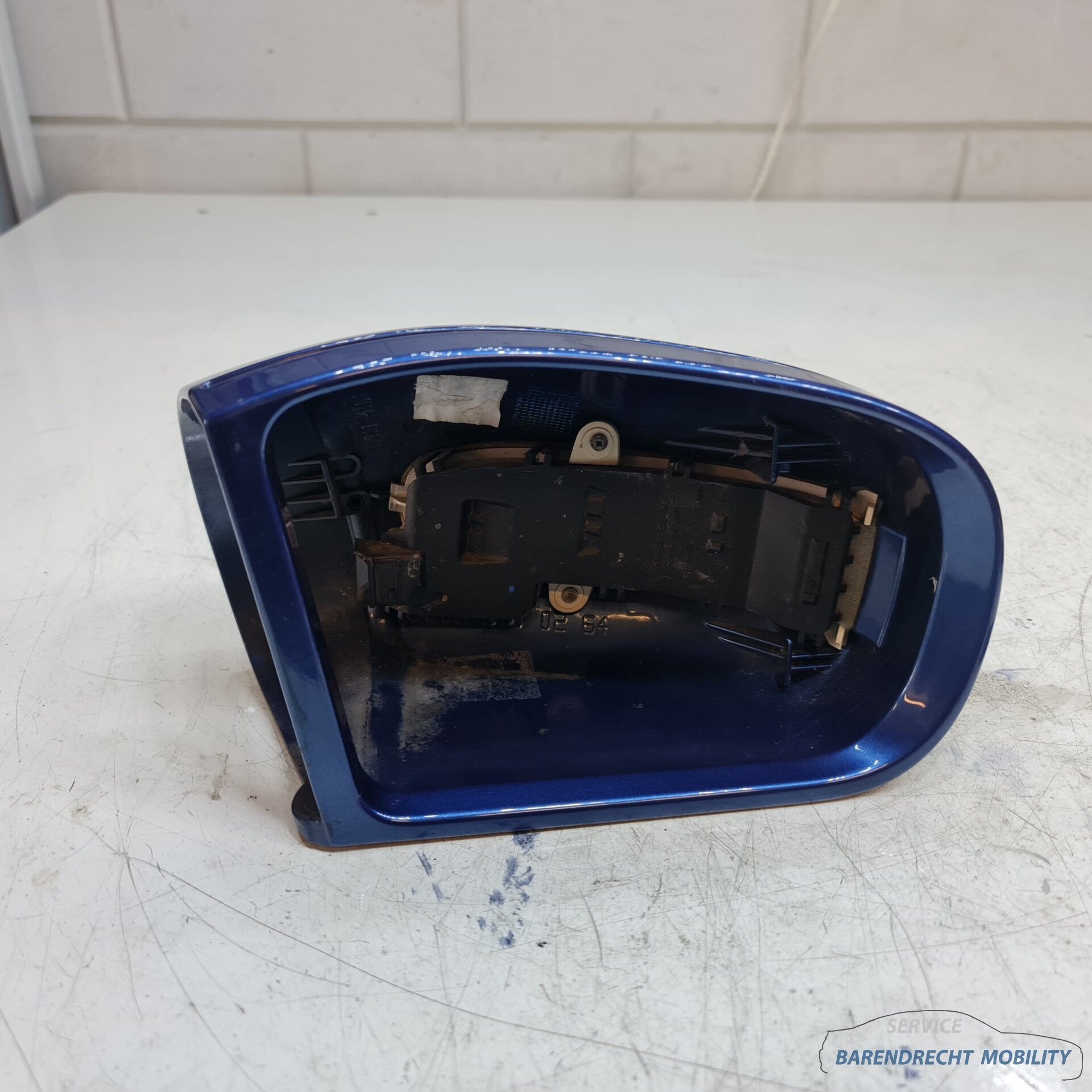 Couvercle de r troviseur Mercedes W203 S203 classe C c t pas, Mercedes-Benz AG, Mercedes-Benz, Utilisé, Mercedesstrasse 120
70372  Stuttgart, DE
