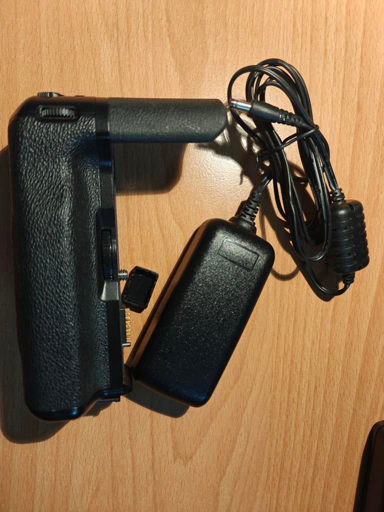 Fuji grip VPB-XT2 + AC adapter, Audio, Tv en Foto, Fotocamera's Digitaal, Verzenden